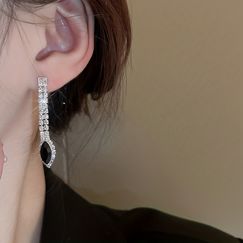 V-Shaped Tassel Earrings & Necklace Set with Rhinestone Accents